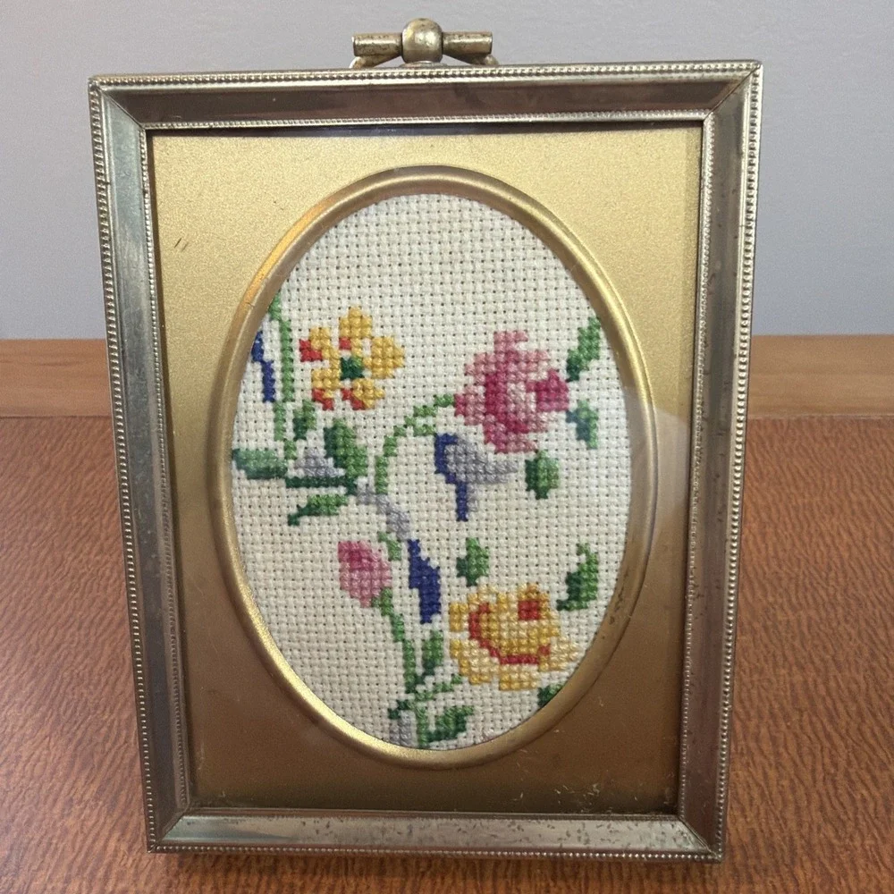 Handmade Cross Stitch Flowers In Gold Frame Oval Cutout 3.5x4.5 Free Standing